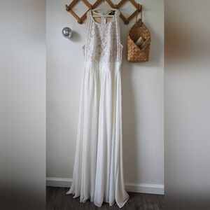 Elegant White Maxi Dress with Lace Detail